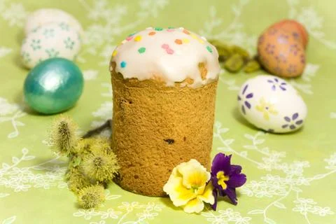 Easter cake  and colored easter eggs Stock Photos