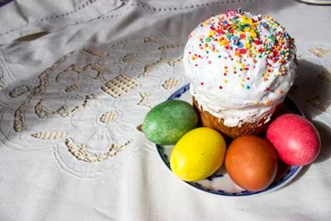 Easter cake and eggs Stock Photos