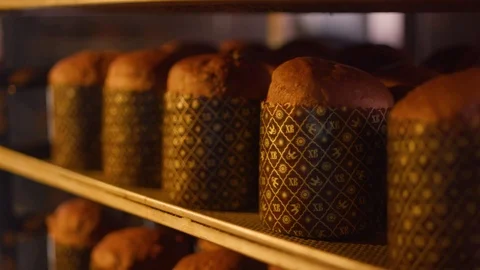 Easter cake baked in the oven. Stock Footage 123649592
