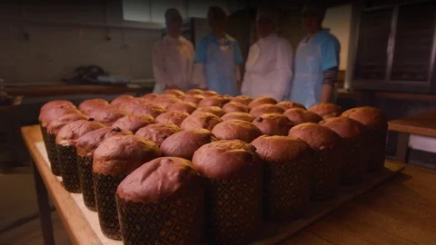 Easter cake baked in the oven. Stock Footage 123649613