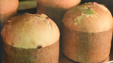 Easter cake baked in the oven, time-lapse Stock Footage 150398701