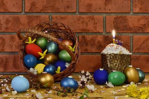 Easter cake with Easter eggs 스톡 사진