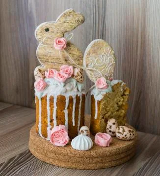 Easter cake. Gingerbread in the form of chicken and rabbit. Stock Photos