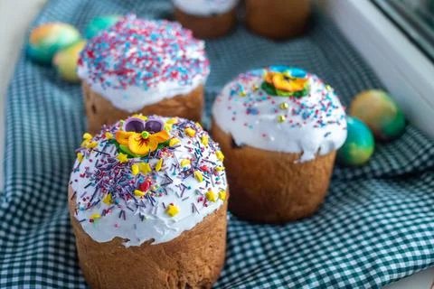 Easter cake with glace icing and decoration. Postcard with Easter bread. Chri Stock Photos