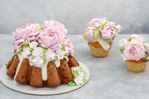 Easter cake on a light background, close-up Stock Photos