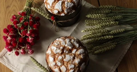 Easter cake with rustic decoration, wheat on wooden table the holiday 動画素材 173005488