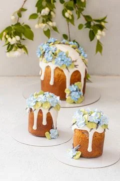 Easter cake. Traditional Easter baking. Easter holiday. Close-up. Stock Photos
