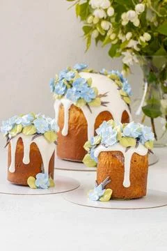 Easter cake. Traditional Easter baking. Easter holiday. Close-up. Stock Photos