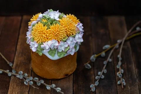 Easter cake on a wooden table, close-up, rustic Stock Photos