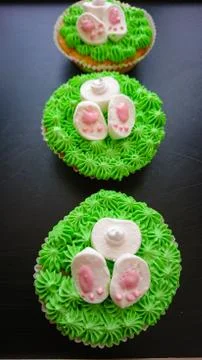 Easter Cakes. Symbolize The Easter Bunny, Which Is Hidden In The Grass, And O Stock Photos