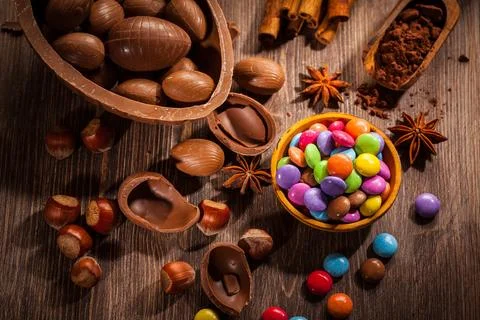 Easter chocolate background with bunny Foto stock