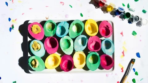 Easter colored deviled eggs 動画素材 106364945