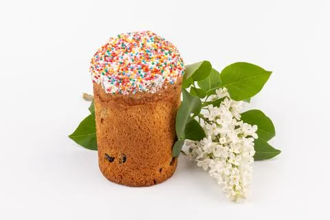 Easter composition with traditional Russian Easter bread kulich and lilac flo 스톡 사진