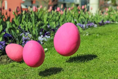 Easter concept. basket with Easter eggs on the grass. against the backdrop of Stock Photos