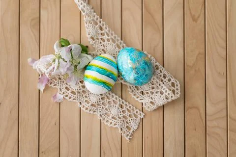 Easter concept. Easter decoration with colorful painted easter eggs 스톡 사진