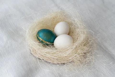 Easter concept. Easter decoration with painted easter eggs 스톡 사진