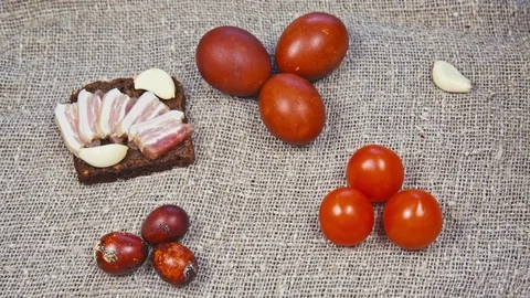 Easter, Easter eggs, bread and bacon Vídeos de archivo 73426885