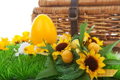 Easter egg and basket Stock Photos