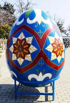 Easter egg. Beautiful ornament. Easter celebration concept. Stock Photos