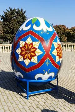 Easter egg. Beautiful ornament. Easter celebration concept. Фото