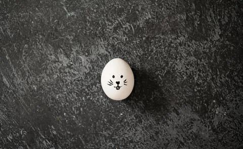 Easter egg on a black marble background Stock-Fotos