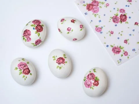 Easter Egg  decorated with technique of decoupage. Stock Photos