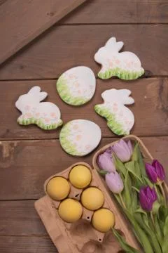 Easter egg, gingerbread cookies Stock Photos