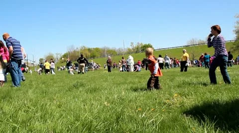 Easter Egg Hunt 動画素材 10881015