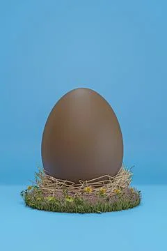 Easter egg isolated on blue background 스톡 일러스트