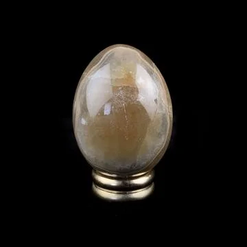 Easter egg with marble texture. Easter egg with marble stains. Fotos de archivo