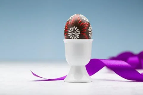 Easter egg on a stand Foto stock