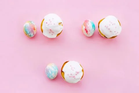 Easter eggs and cupcakes Stock Photos