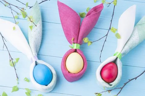 Easter eggs and the shape of rabbit ears, on a white background, Foto stock