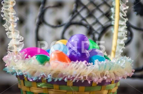 Easter eggs basket Stock Photos