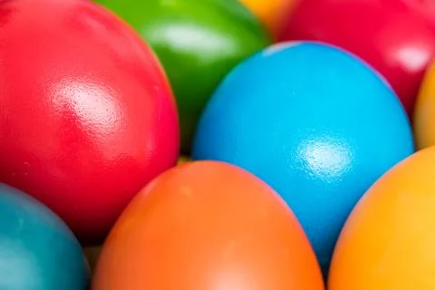 Easter Eggs In Basket 스톡 사진