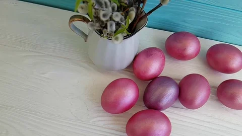 Easter eggs in the basket Slow shooting Stock Footage 90310218