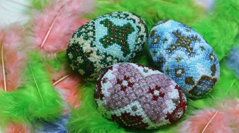 Easter eggs from beads on feather nest 動画素材 60671694