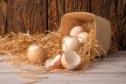 Easter eggs, beautiful hand-painted eggs for the Easter celebration in Braz.. 스톡 사진