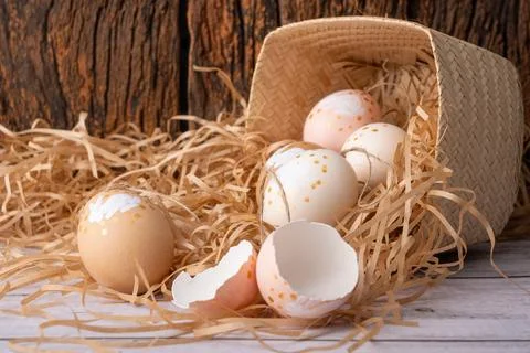 Easter eggs, beautiful hand-painted eggs for the Easter celebration in Braz.. 스톡 사진