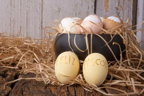 Easter eggs, beautiful hand-painted eggs for the Easter celebration in Braz.. 스톡 사진