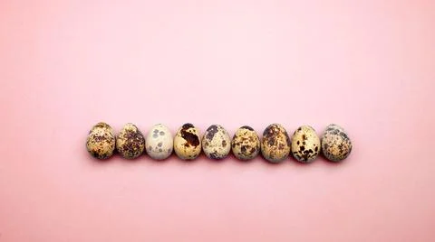 Easter eggs flat lay pattern on pastel background. Minimal concept 스톡 사진