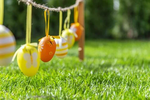 Easter eggs in grass. Foto stock