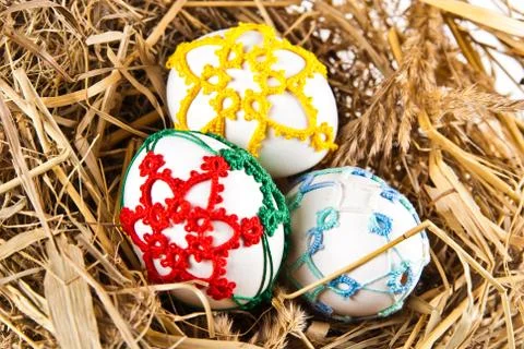 Easter eggs in nest Foto stock
