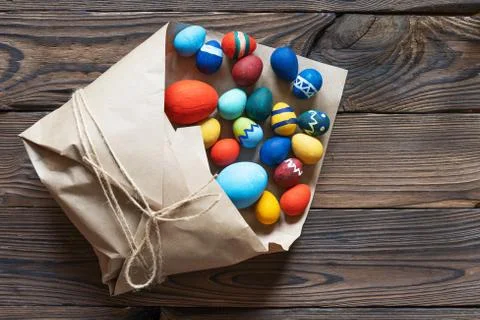 Easter eggs in paper packaging Foto stock