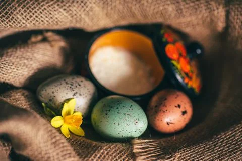 Easter eggs rustic background Foto stock
