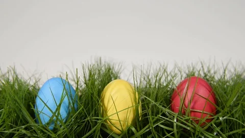 Easter eggs unscharp to sharp Stock Footage 72709924