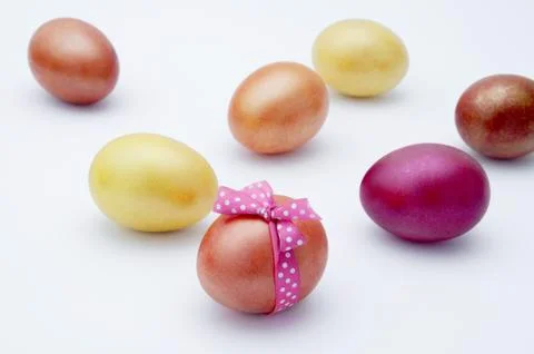 Easter eggs on a white background. Greeting card with Easter. Foto stock