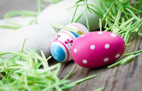 Easter eggs on wooden table Foto stock