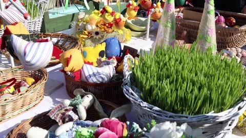 Easter handmade decor with baskets and grass Video stock 332331651