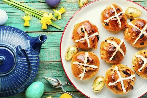 Easter hot cross buns Stock-Fotos